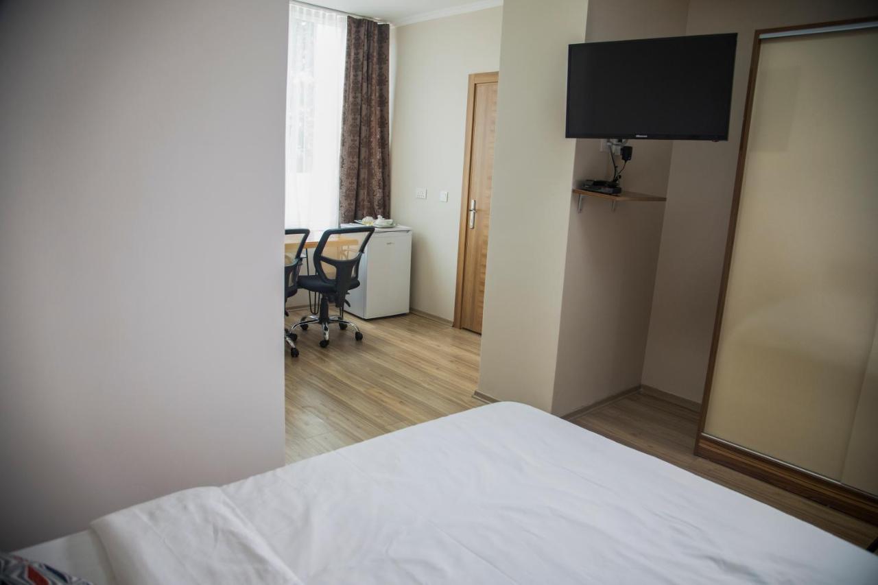 Troy Lodge Lusaka Bagian luar foto