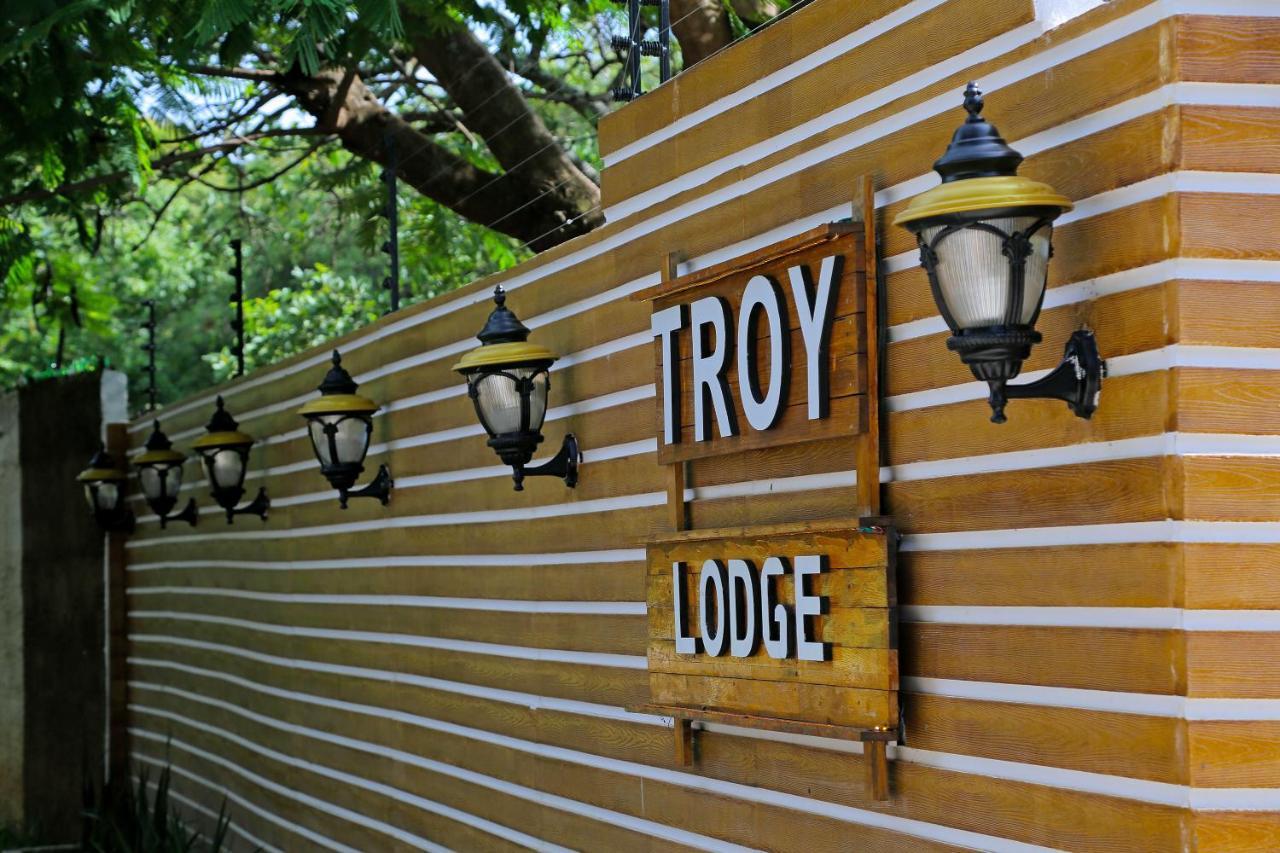 Troy Lodge Lusaka Bagian luar foto